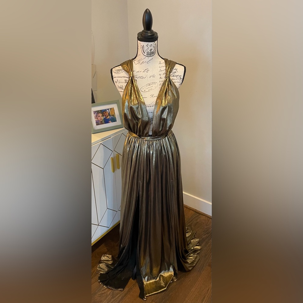 New with tags -BRONX AND BANCO Gold Goddess Gown, size 8 - Picture 9 of 15